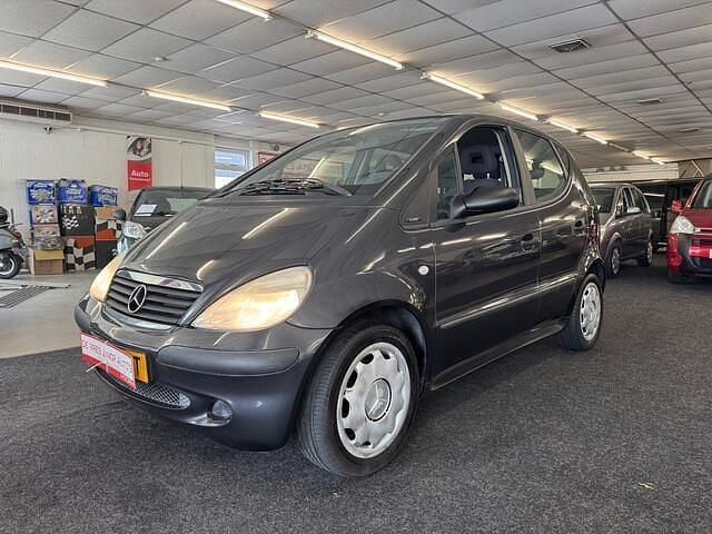 Grijs Gebruikt 2001 Mercedes A160 Elegance MPV | € 2.250 (Duur) - Afbeelding 1/4