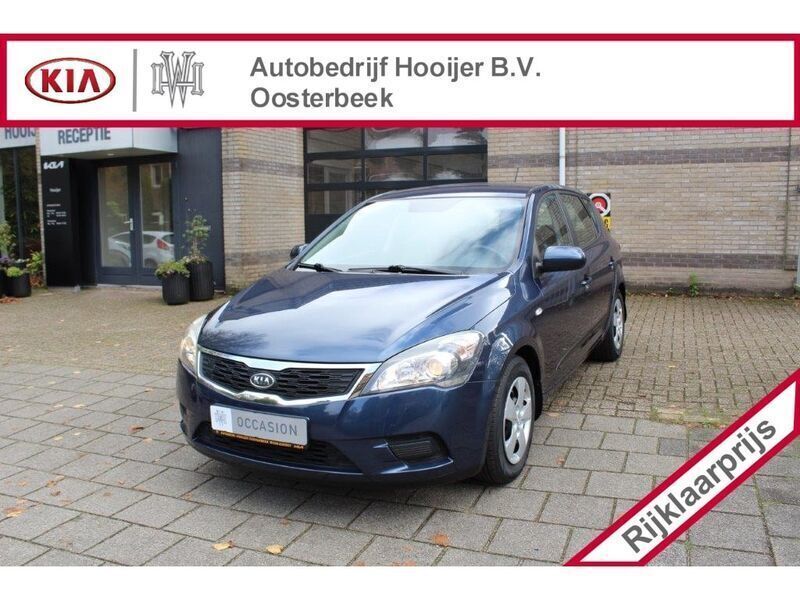 Blauw Gebruikt 2010 Kia Ceed Hatchback | € 7.445 (Duur) - Afbeelding 1/4