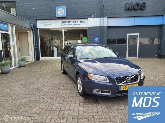 Blauw Gebruikt 2010 Volvo V70 Summum Stationwagen | € 8.445 - Afbeelding 1/4