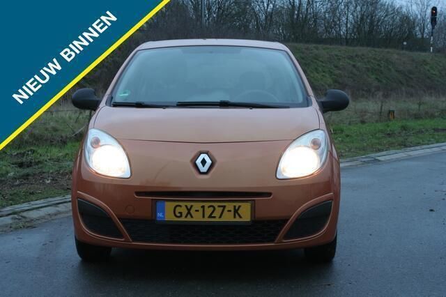 Oranje Gebruikt 2008 Renault Twingo Authentique Hatchback | € 1.799 (Eerlijke prijs) - Afbeelding 1/4