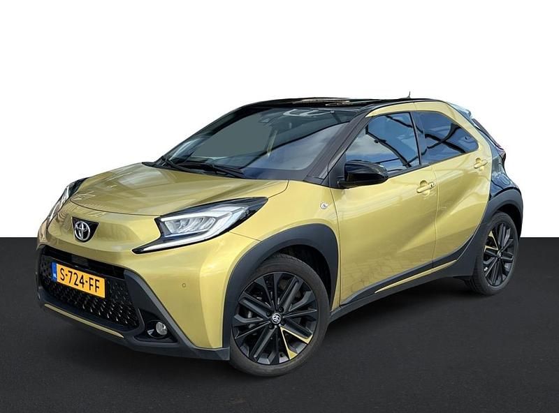 Hatchback Gebruikt 2023 Toyota Aygo Premium Hatchback | € 19.950 (Iets duurder) - Afbeelding 1/4