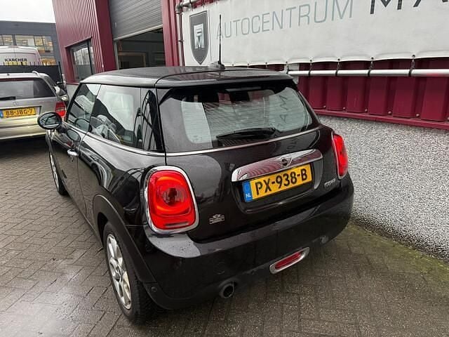 Occasion Mini Cooper Business 136 PK (100 kW) 2017 Zwart Hatchback