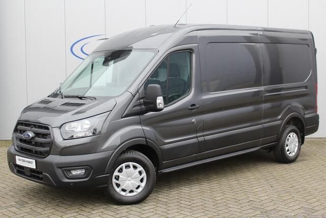 Grijs Gebruikt 2024 Ford Transit Trend Van | € 36.950 - Afbeelding 1/3