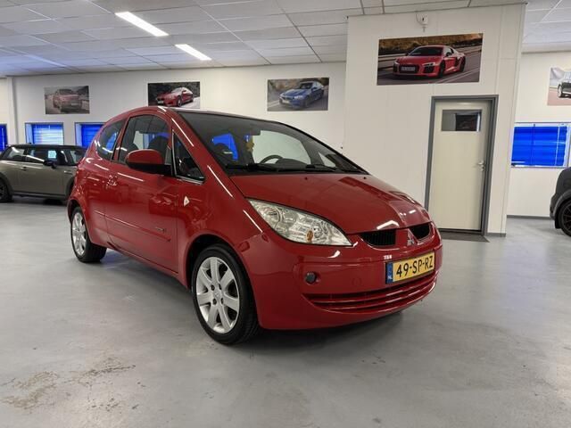Rood Gebruikt 2006 Mitsubishi Colt Hatchback | € 1.450 (Eerlijke prijs) - Afbeelding 1/4