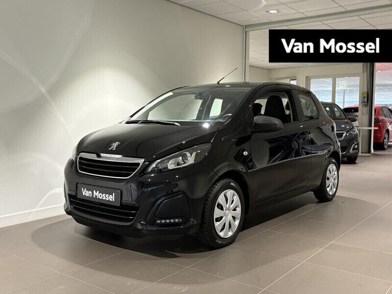 Zwart Gebruikt 2017 Peugeot 108 Access Hatchback | € 8.735 (Eerlijke prijs) - Afbeelding 1/4