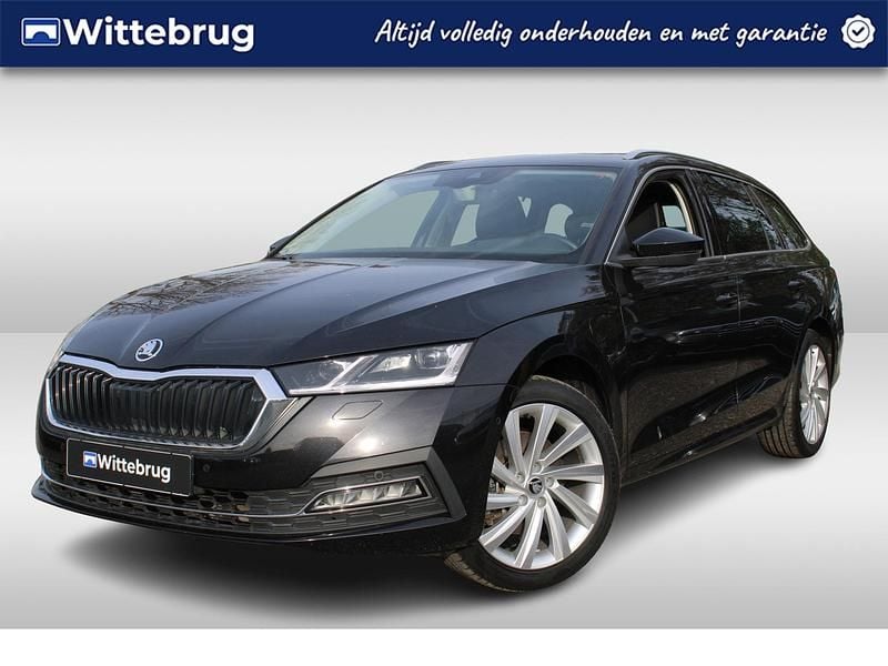Zwart Gebruikt 2021 Skoda Octavia Style Stationwagen | € 27.450 (Iets duurder) - Afbeelding 1/2