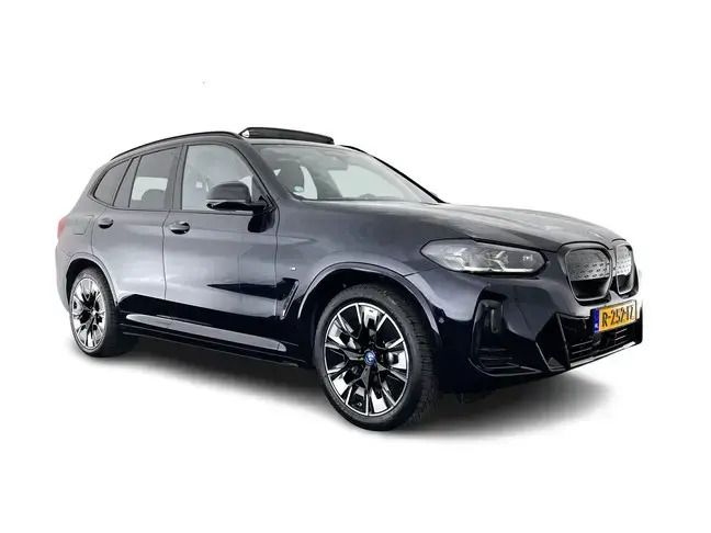Zwart Gebruikt 2022 BMW iX3 Executive SUV | € 31.945 - Afbeelding 1/4