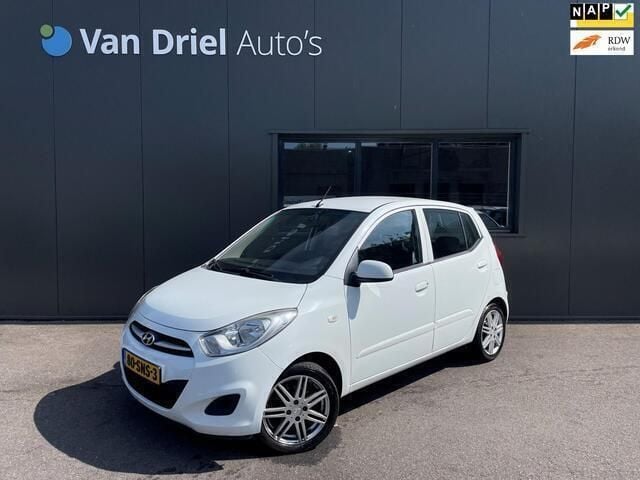 Wit Gebruikt 2011 Hyundai i10 Hatchback | € 3.495 (Eerlijke prijs) - Afbeelding 1/4