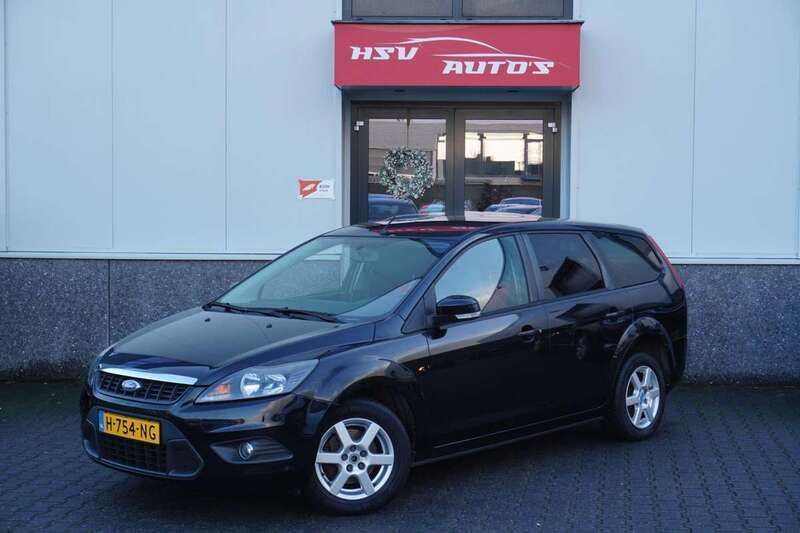Zwart Gebruikt 2010 Ford Focus Titanium Stationwagen | € 3.750 - Afbeelding 1/3