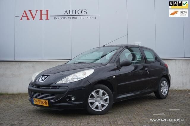 Zwart Occasion 2010 Peugeot 206+ Hatchback | € 3.950 (Duur) - Afbeelding 1/4
