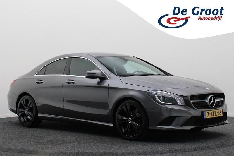 Grijs Gebruikt 2013 Mercedes CLA200 Edition 1 Sedan | € 11.950 (Eerlijke prijs) - Afbeelding 1/4