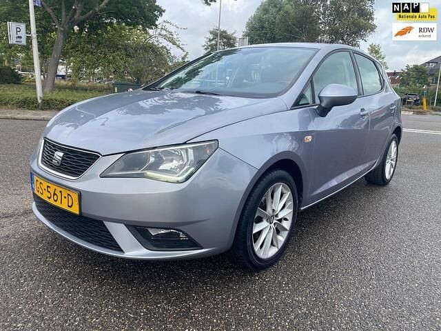 Grijs Gebruikt 2015 Seat Ibiza CONNECT Hatchback | € 7.495 (Goede deal) - Afbeelding 1/4
