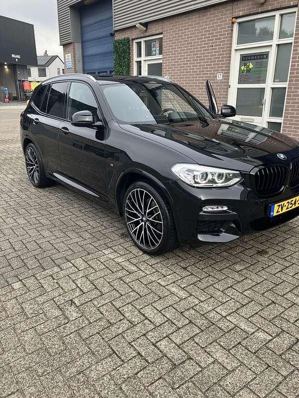 Zwart Gebruikt 2018 BMW X3 SUV | € 36.600 (Duur) - Afbeelding 1/4