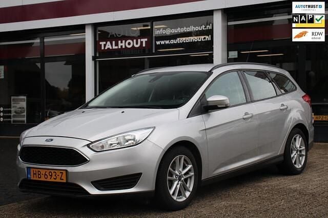 Grijs Gebruikt 2015 Ford Focus Trend Stationwagen | € 5.950 (Super prijs) - Afbeelding 1/4