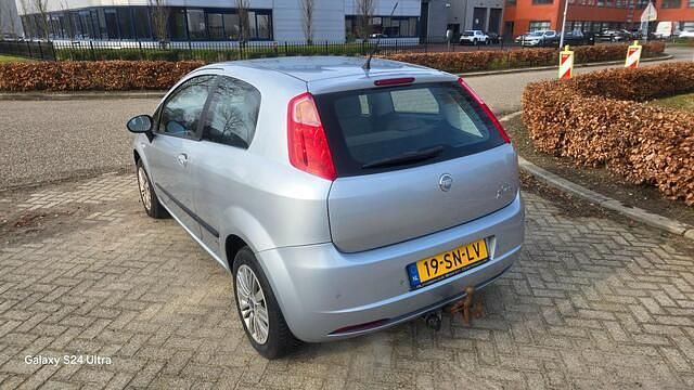 Occasion Fiat Grande Punto 78 PK (57 kW) 2006 Grijs Hatchback