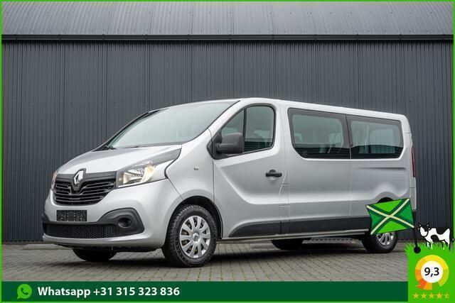 Zilver, metallic lak Gebruikt 2018 Renault Trafic Van | € 26.450 - Afbeelding 1/4