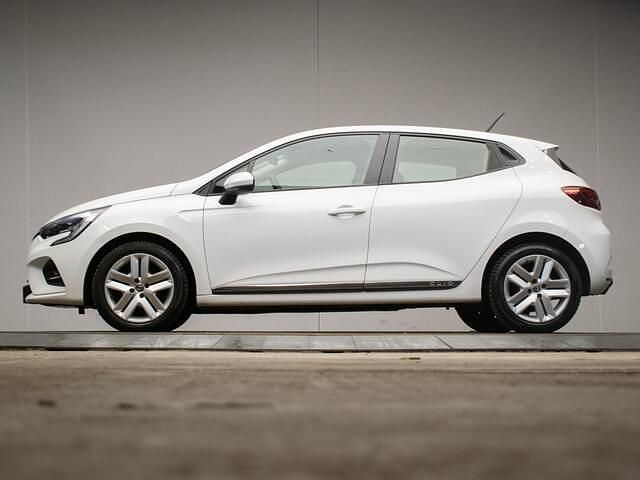 Wit Gebruikt 2020 Renault Clio V Zen Hatchback | € 10.945 (Eerlijke prijs) - Afbeelding 1/4