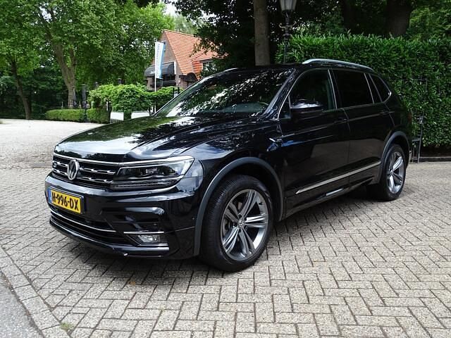 Occasion VW Tiguan Allspace R-line 150 PK (110 kW) 2020 Zwart SUV