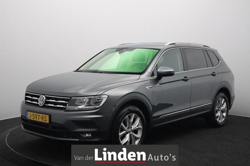 Grijs Gebruikt 2020 VW Tiguan Comfortline SUV | € 29.845 (Eerlijke prijs) - Afbeelding 1/4