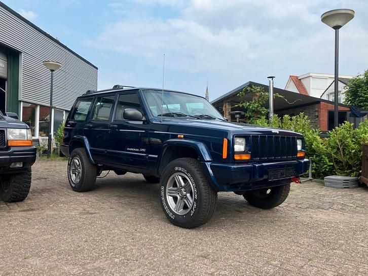Gebruikt 2000 Jeep Cherokee SUV | € 14.500 (Eerlijke prijs) - Afbeelding 1/4