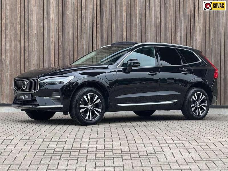 Zwart Gebruikt 2022 Volvo XC60 Inscription SUV | € 36.900 - Afbeelding 1/4