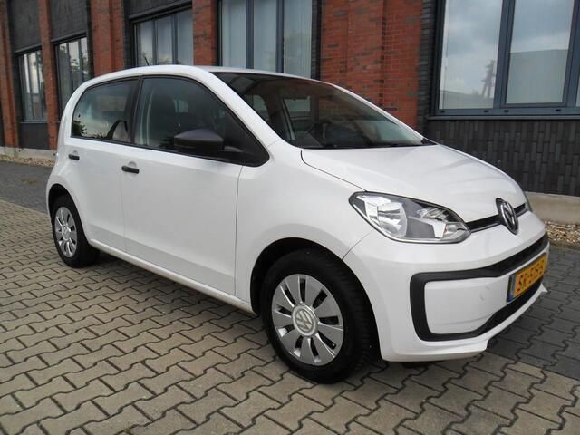 Wit Gebruikt 2018 VW up! take up! Hatchback | € 8.600 (Eerlijke prijs) - Afbeelding 1/4