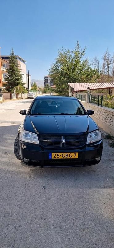Gebruikt 2008 Dodge Avenger | € 1.850 - Afbeelding 1/4