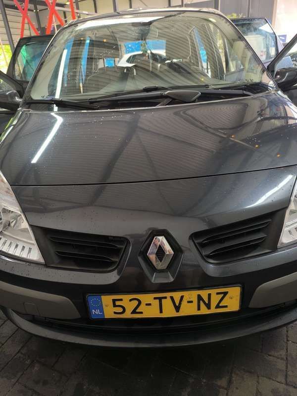 Grijs Gebruikt 2007 Renault Grand Scénic II MPV | € 2.000 (Iets duurder) - Afbeelding 1/4