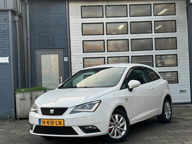 Wit Gebruikt 2012 Seat Ibiza SC Style Hatchback | € 3.995 (Goede deal) - Afbeelding 1/4
