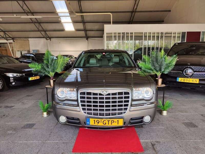Grijs Gebruikt 2008 Chrysler 300C Touring Stationwagen | € 1.750 - Afbeelding 1/3