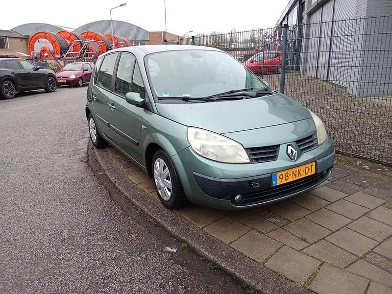 Occasion Renault Mégane II Dynamique 113 PK (83 kW) 2003 Sedan