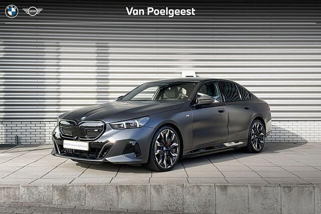 Grijs Gebruikt 2024 BMW i5 Performance Sedan | € 84.750 - Afbeelding 1/4