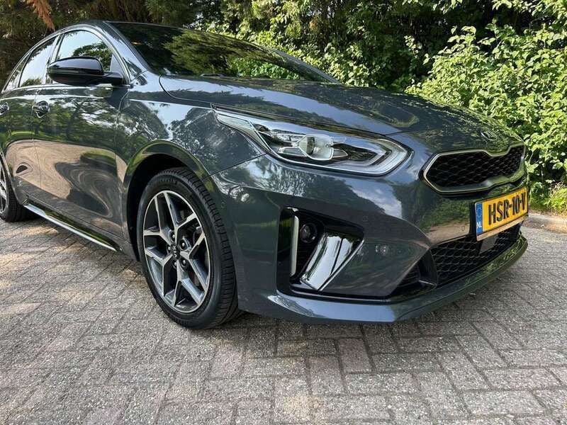 Grijs Gebruikt 2021 Kia ProCeed GT-Line Hatchback | € 23.750 (Eerlijke prijs) - Afbeelding 1/4