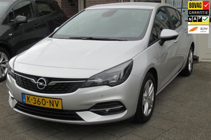 Grijs Gebruikt 2021 Opel Astra Edition Hatchback | € 14.490 (Eerlijke prijs) - Afbeelding 1/4