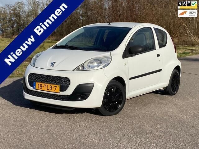 Wit Gebruikt 2012 Peugeot 107 Access Hatchback | € 3.850 (Iets duurder) - Afbeelding 1/4
