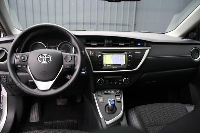 Occasion Toyota Auris Touring Sports 99 PK (72 kW) 2014 Grijs (metallic) Stationwagen
