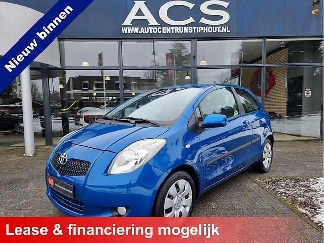 Blauw Gebruikt 2006 Toyota Yaris Luna Hatchback | € 3.640 (Eerlijke prijs) - Afbeelding 1/3