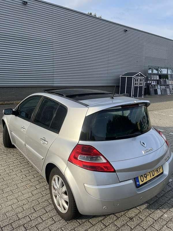 Afbeelding 2/4