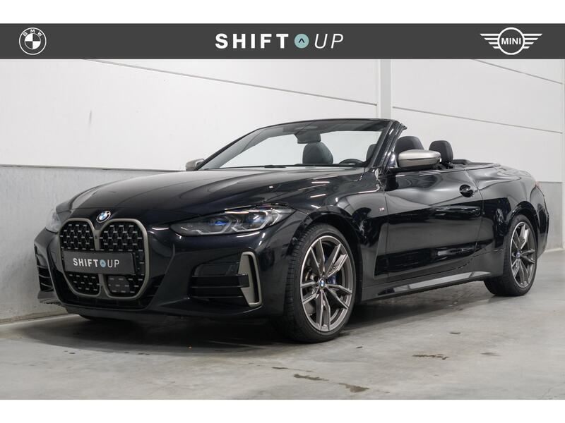 Zwart, metallic lak Gebruikt 2023 BMW M440 Executive Sedan | € 74.940 (Iets duurder) - Afbeelding 1/3