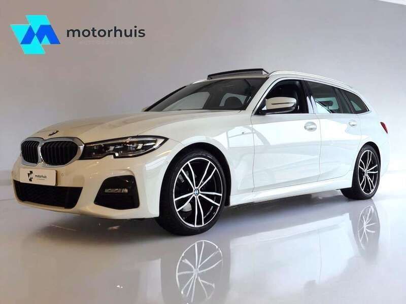 Wit Gebruikt 2021 BMW 320 Executive Stationwagen | € 30.945 (Eerlijke prijs) - Afbeelding 1/4