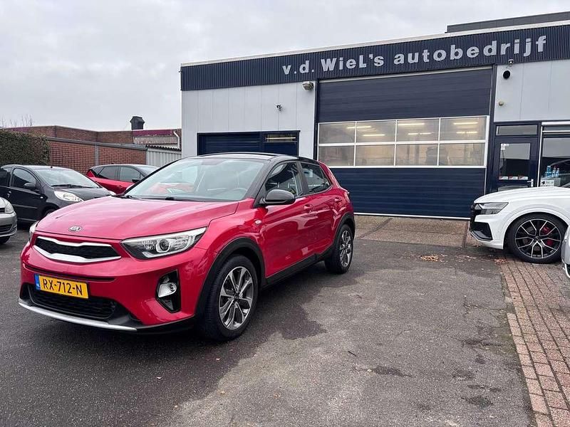 Occasion Kia Stonic 120 PK (88 kW) 2018 Rood SUV