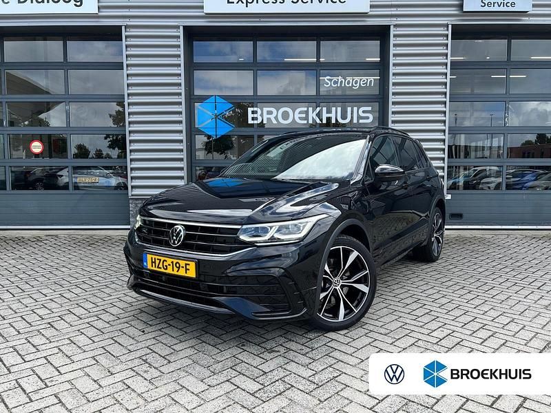 Zwart Gebruikt 2023 VW Tiguan Business SUV | € 37.900 (Eerlijke prijs) - Afbeelding 1/4