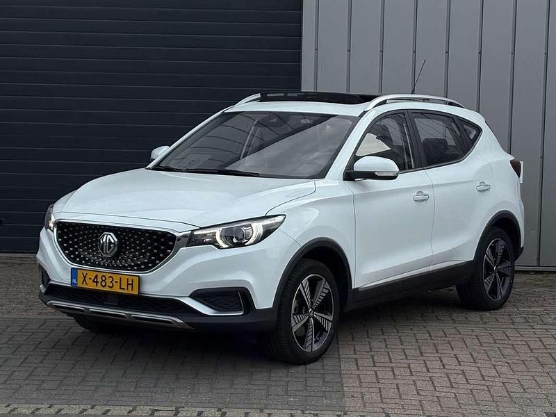 Wit Gebruikt 2021 MG ZS Luxury Sedan | € 15.998 (Goede deal) - Afbeelding 1/4