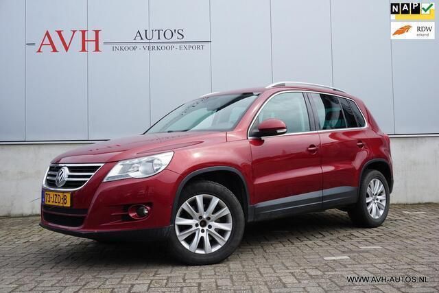 Rood Gebruikt 2009 VW Tiguan Sport SUV | € 6.950 (Eerlijke prijs) - Afbeelding 1/4