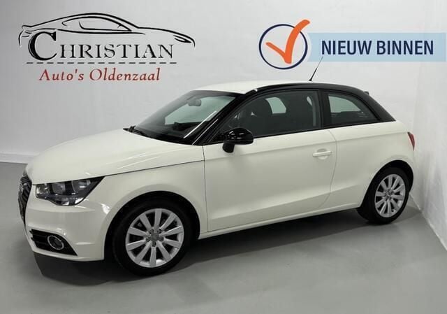 Wit Gebruikt 2011 Audi A1 Hatchback | € 7.499 (Eerlijke prijs) - Afbeelding 1/4