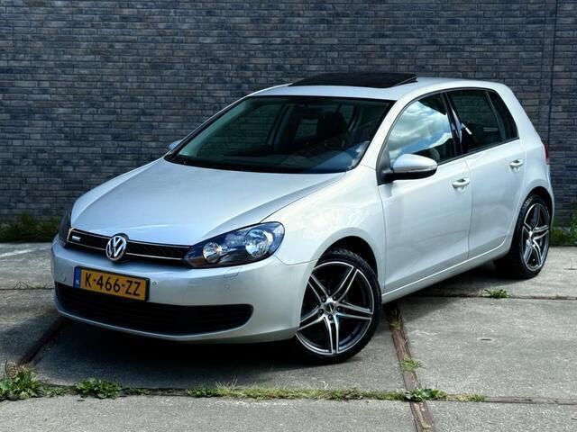Grijs Gebruikt 2010 VW Golf VI Hatchback | € 7.950 (Eerlijke prijs) - Afbeelding 1/4