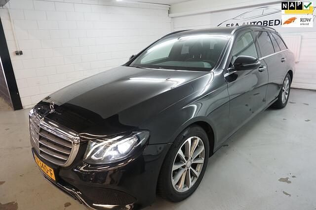 Zwart Gebruikt 2017 Mercedes 200 Stationwagen | € 9.950 - Afbeelding 1/4