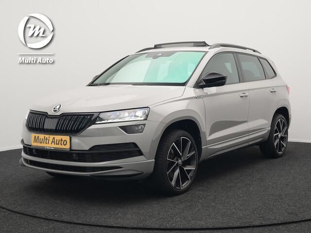 Grijs Gebruikt 2021 Skoda Karoq SportLine SUV | € 31.740 (Goede deal) - Afbeelding 1/4