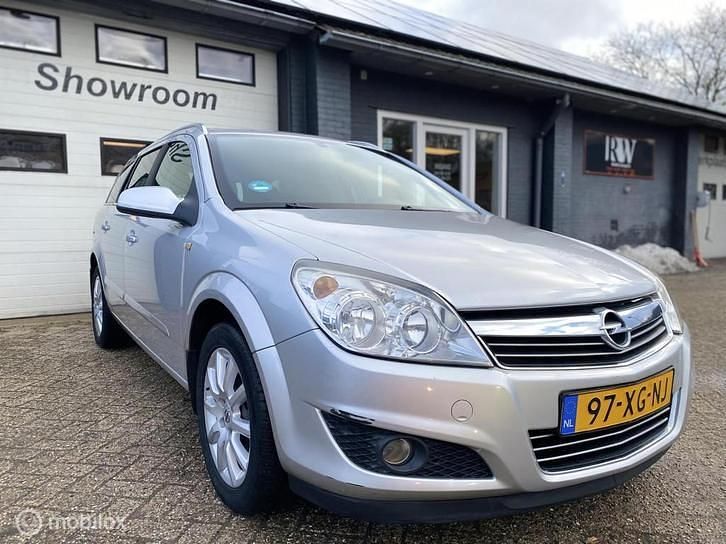 Occasion Opel Astra Executive 116 PK (85 kW) 2007 Grijs Stationwagen