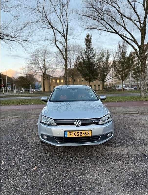 Occasion 2013 VW Jetta Hybrid Sedan | € 6.400 (Eerlijke prijs) - Afbeelding 1/4
